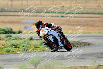 media/Apr-13-2025-TrackXperience (Sun) [[fb1ef998a6]]/Level 2 (Intermediate)/Turn 6 (Session 2)/